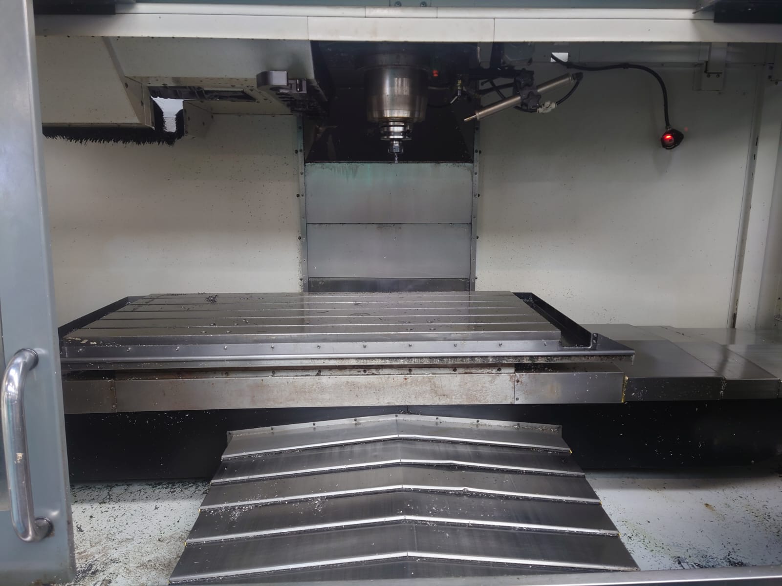 Vertical Machining Centres/Used Haas VF6/50 CNC Vertical Machining Centre (4246)